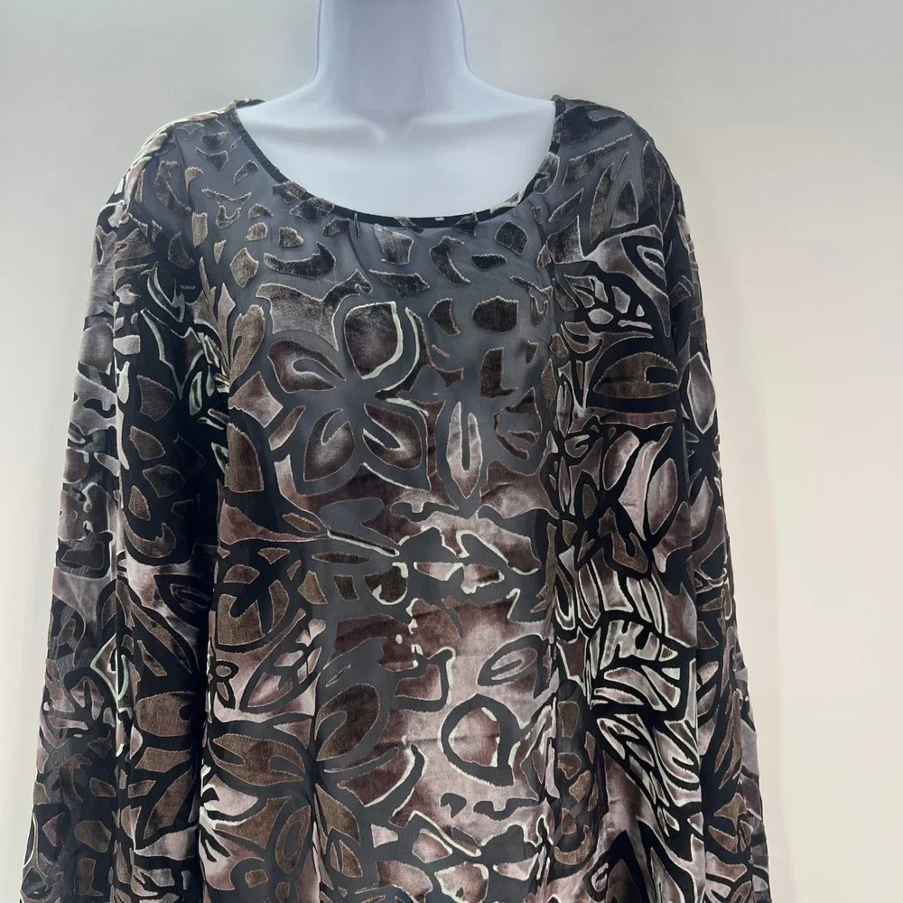 Additions by Chico's Size 3 US XL Black Brown Floral Burnout Velvet Tunic Top - Picture 9 of 10